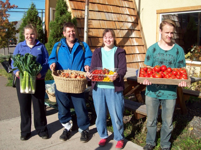 Produce_for_NaturesPantry.JPG